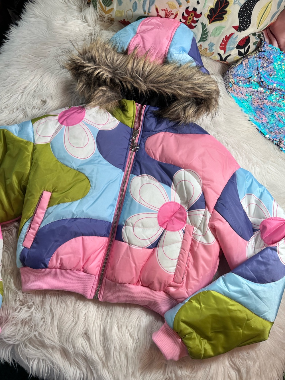 Dolls Kill • x Delia’s Show & Tell Colorful Floral Quilted Puffer Jacket - Picture 10 of 16